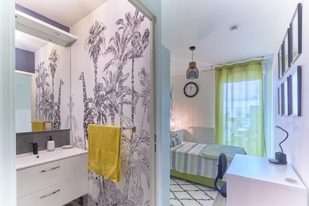 Appartement 4 Pieces - La Rose Des Yvelines - Classe 3 Etoiles Trappes Ngoại thất bức ảnh
