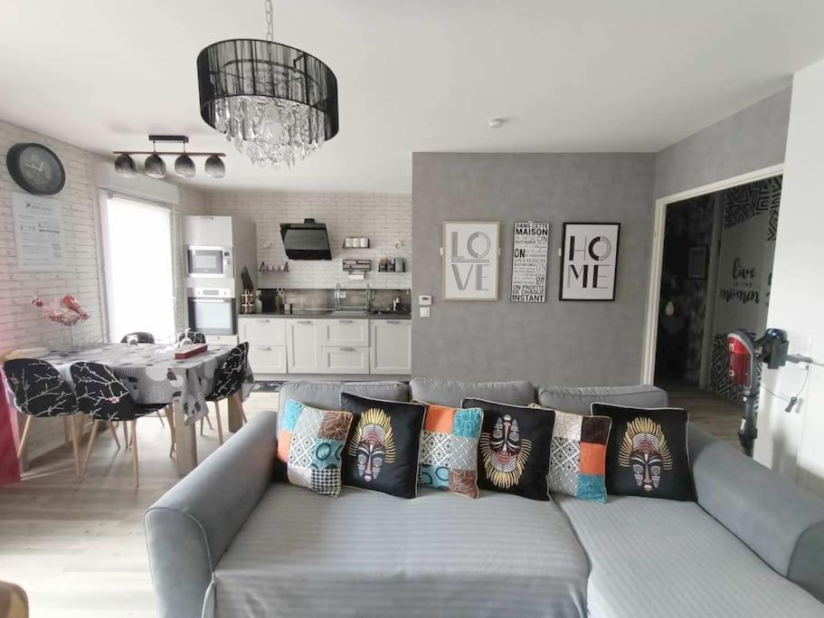 Appartement 4 Pieces - La Rose Des Yvelines - Classe 3 Etoiles Trappes Ngoại thất bức ảnh