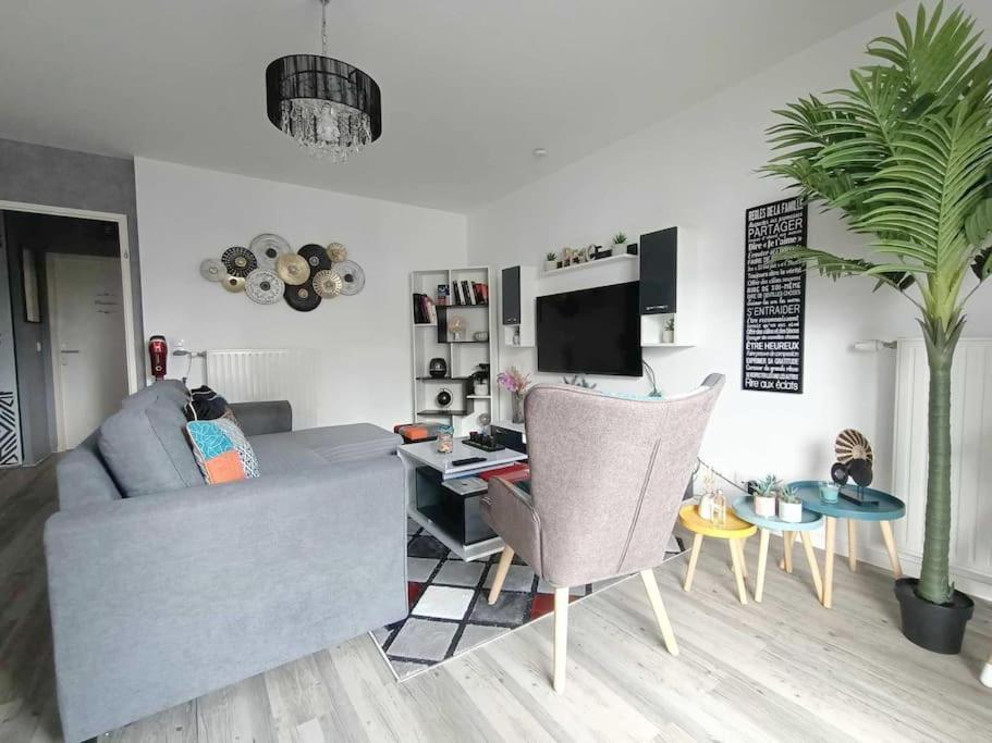 Appartement 4 Pieces - La Rose Des Yvelines - Classe 3 Etoiles Trappes Ngoại thất bức ảnh